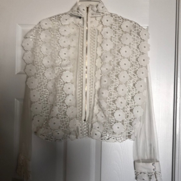 Elegant and Sexy White Top - Picture 4 of 6